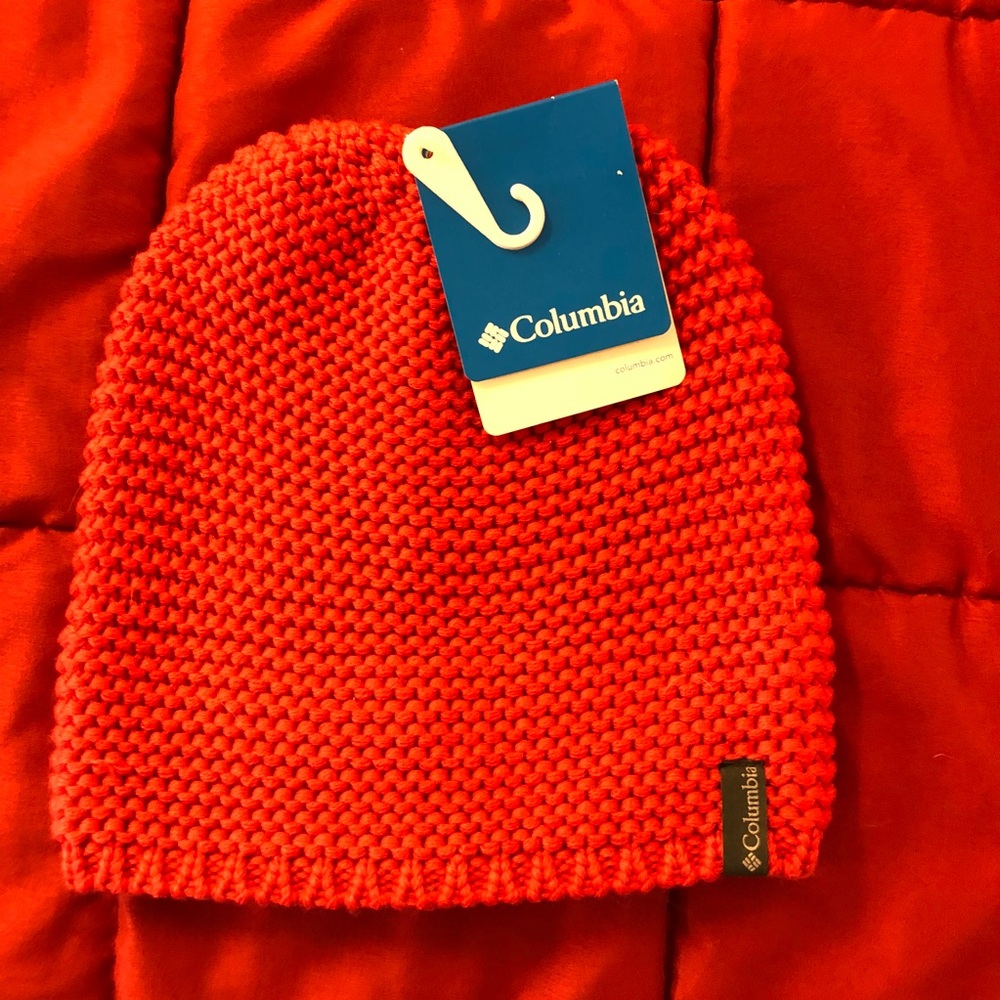 NWT Columbia beanie